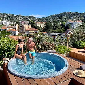 Western Premier Le Patio Des Artistes Wellness Jacuzzi מלון
